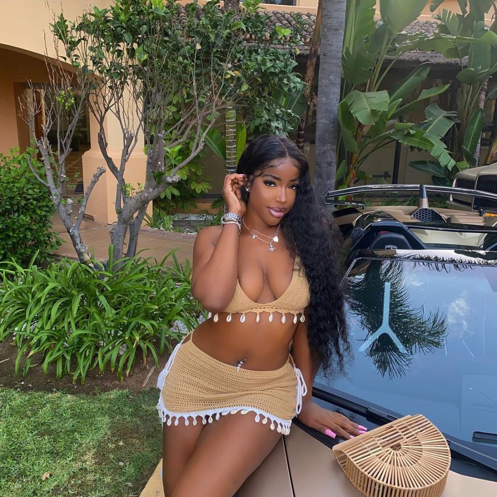 PICTURES OF BLACK BEAUTY thats_so_feven