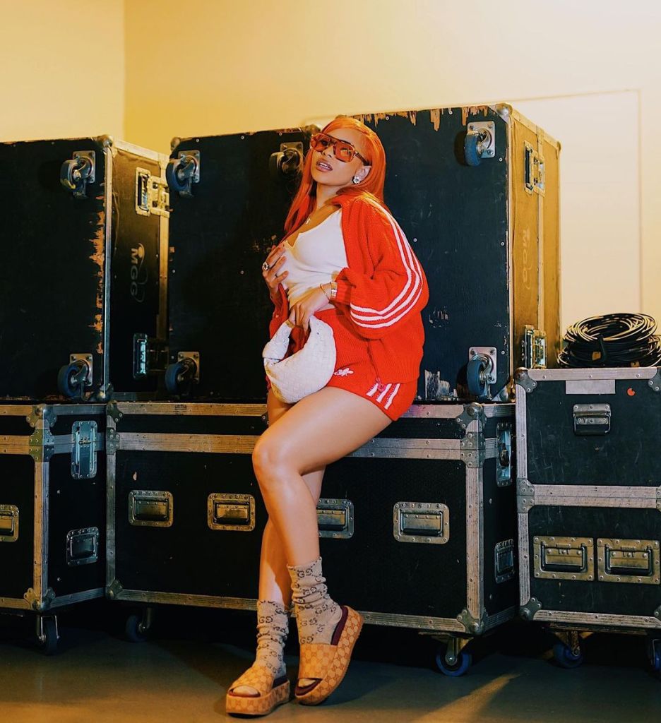 Thuli Phongolo (Instagram: @thuliphongolo)