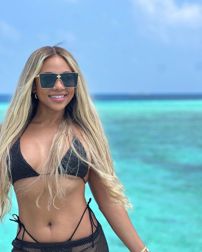 Amanda du-Pont incendeia as redes sociais com suas fotos de férias de tirar o fôlego (@amandadupont)